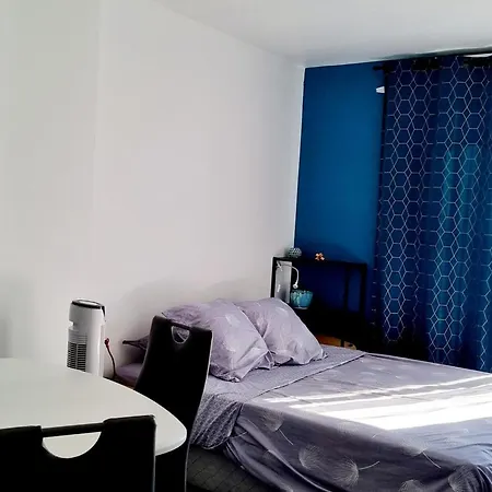 Διαμέρισμα Studio Merignies, 1 Piece, 2 Personnes - Fr-1-510-206 *